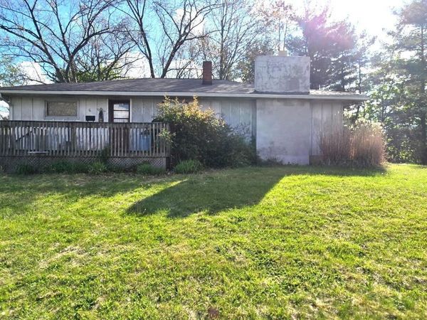 6 Moosic Street, Moosic, PA 18507