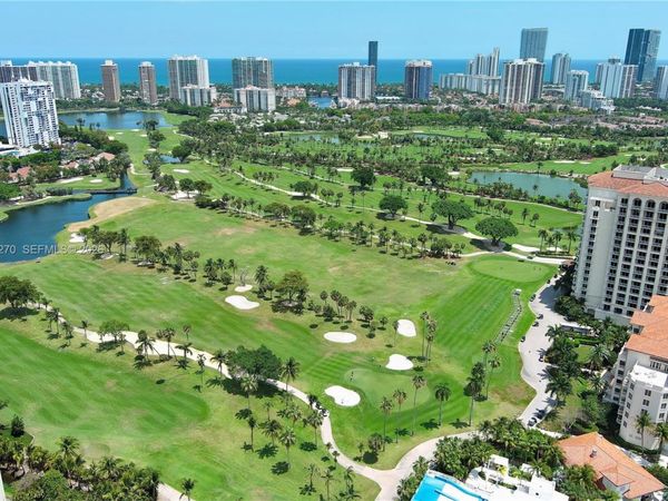 20301 W Country Club Dr, Unit PH24, Aventura, FL 33180