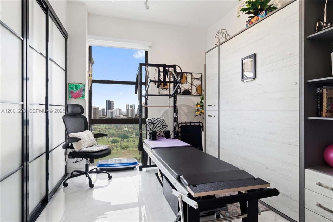 20301 W Country Club Dr, Unit PH24, Aventura, FL 33180 Photo