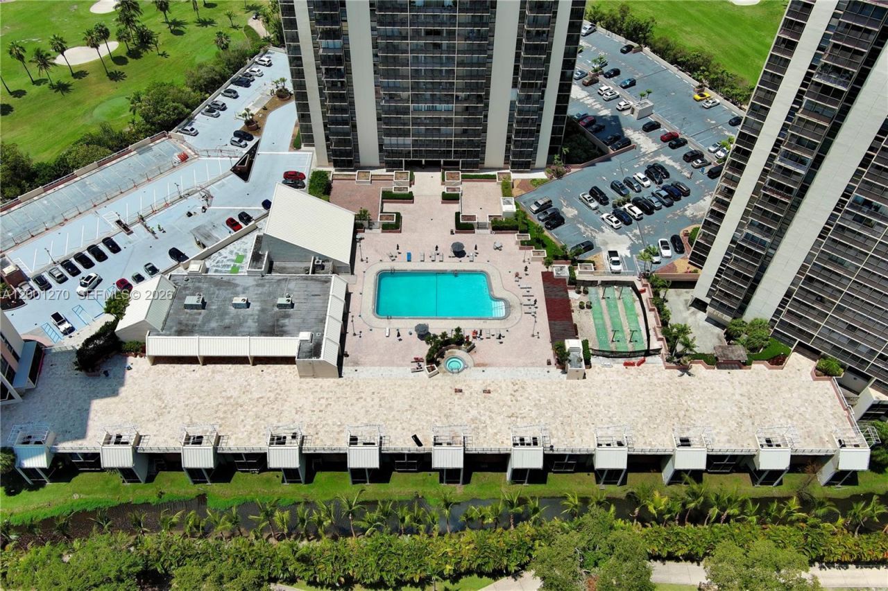 20301 W Country Club Dr, Unit PH24, Aventura, FL 33180 Photo
