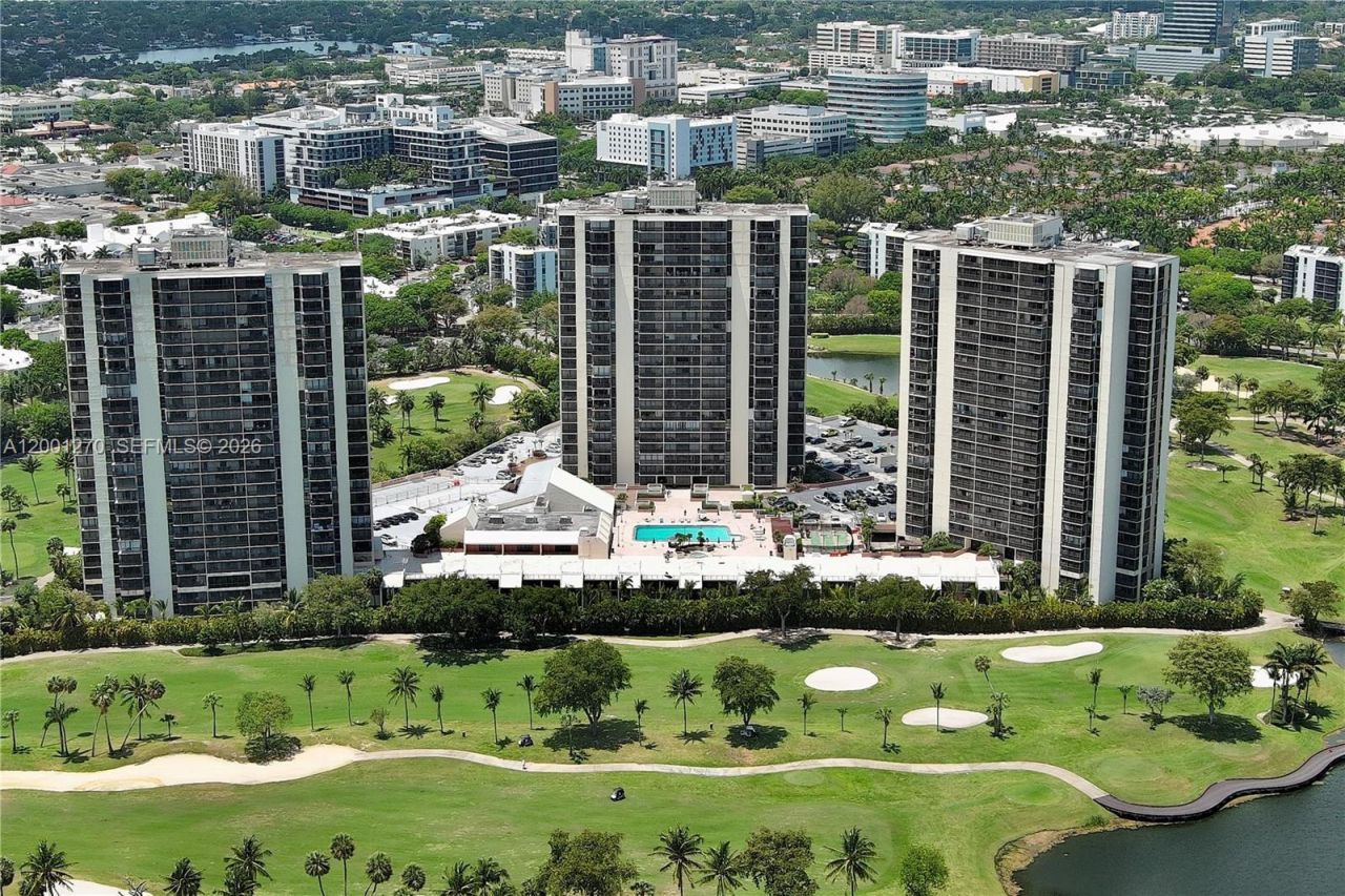 20301 W Country Club Dr, Unit PH24, Aventura, FL 33180 Photo