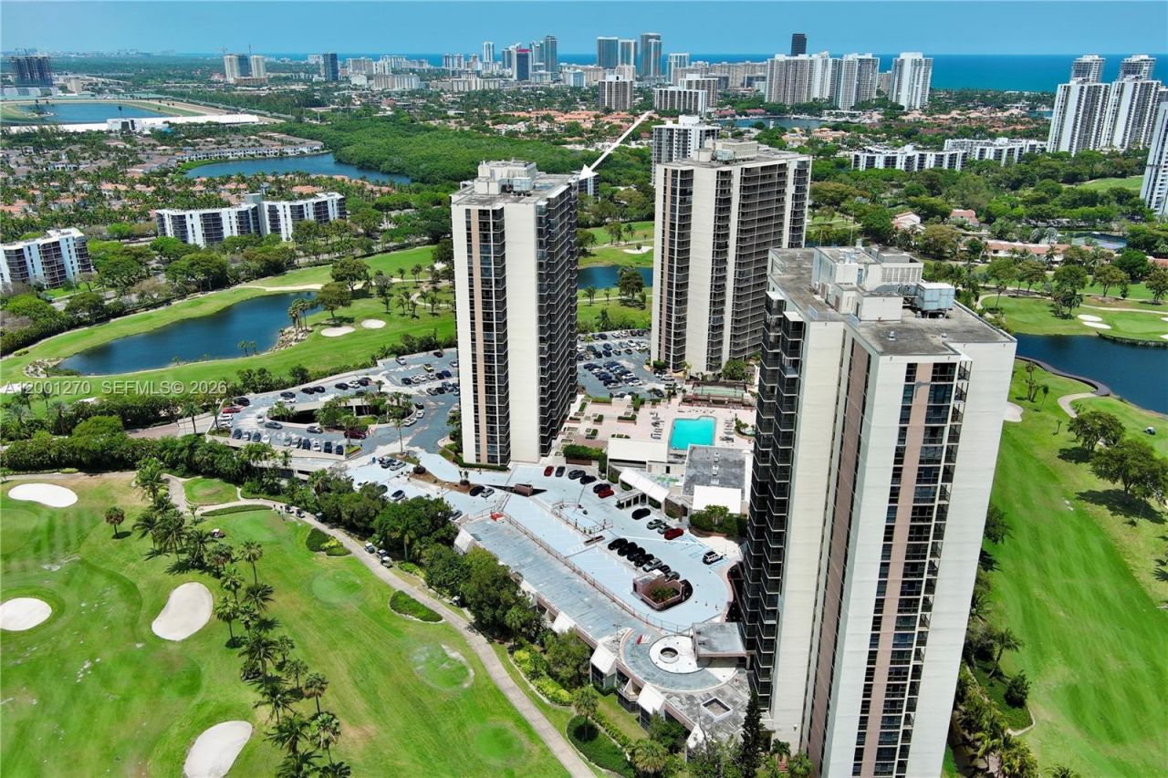 20301 W Country Club Dr, Unit PH24, Aventura, FL 33180 Photo