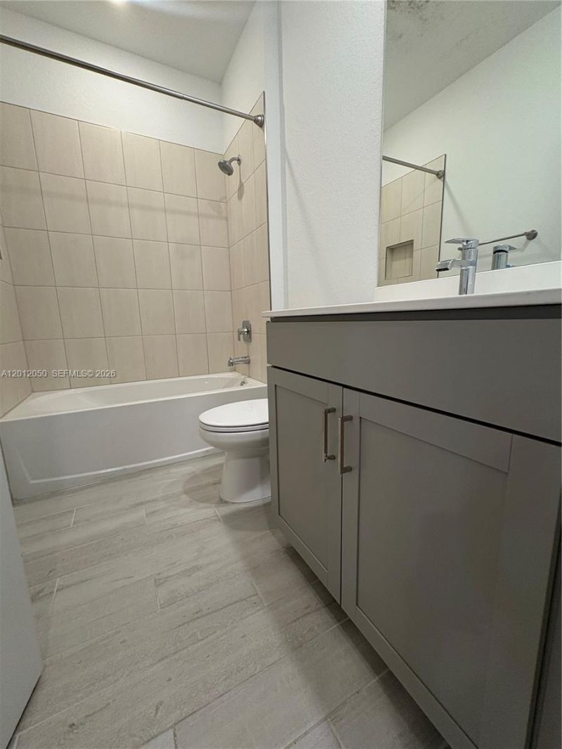 135 SW 171st Ln, Unit 135, Pembroke Pines, FL 33027 Photo