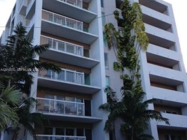 2740 SW 28th Ter, Unit 304, Miami, FL 33133