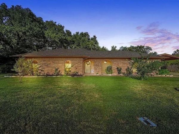 272 Locklar Loop , Waco, TX 76705