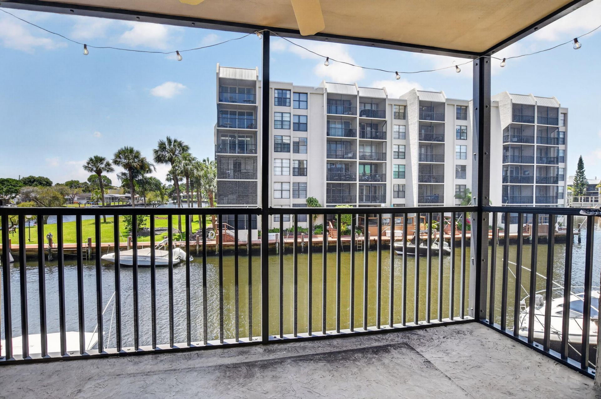 8 Royal Palm Way, Unit 203, Boca Raton, FL 33432 Photo