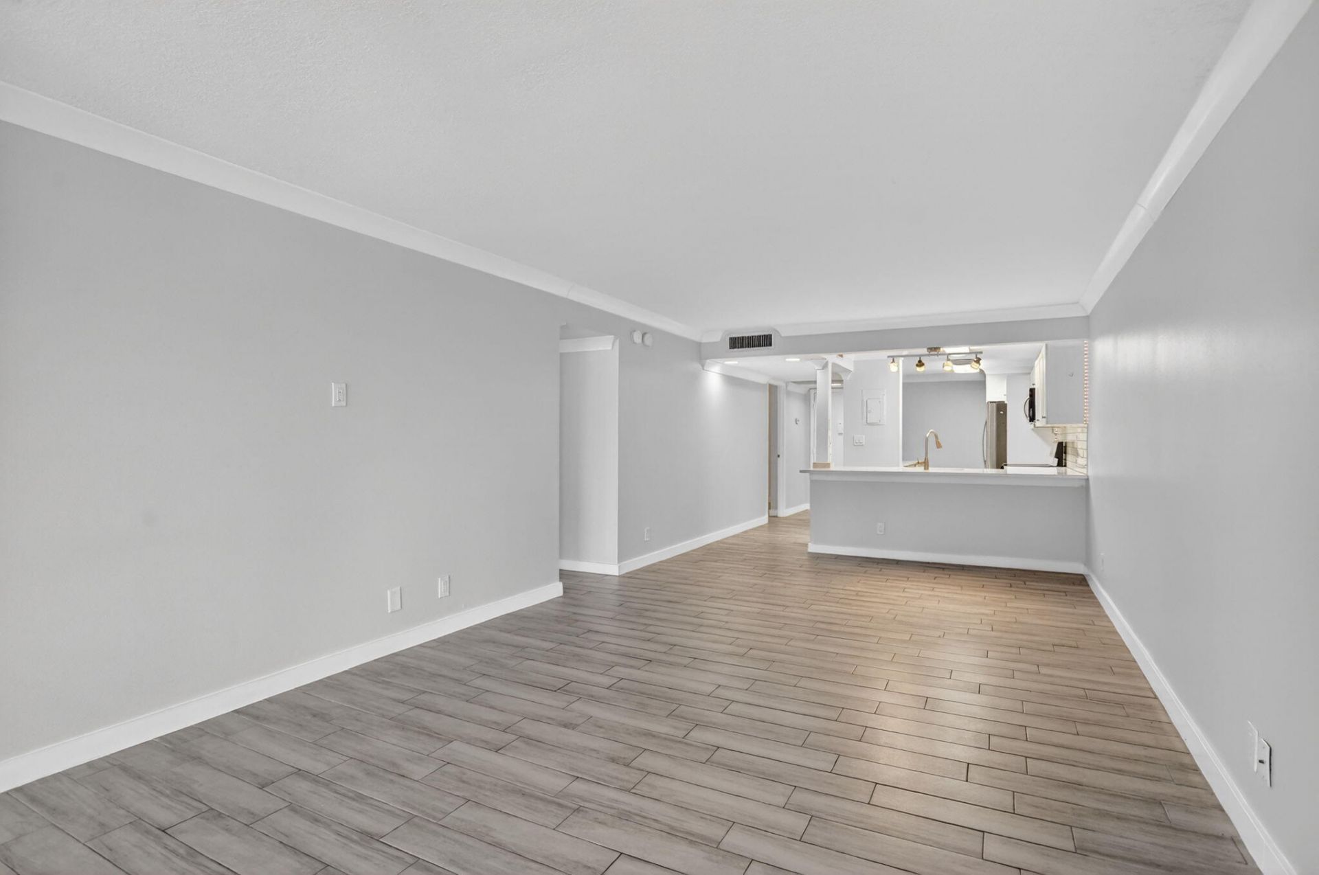 8 Royal Palm Way, Unit 203, Boca Raton, FL 33432 Photo