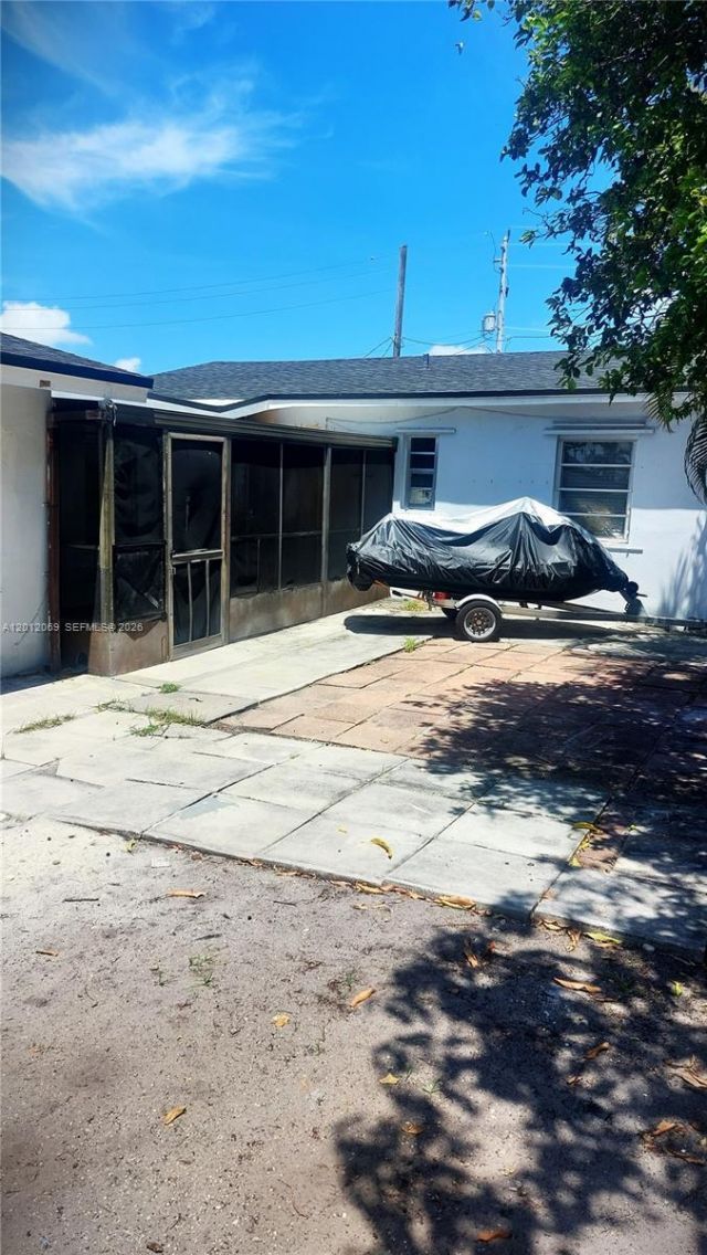 214 NW 49th Ave , Unit Front, Miami, FL 33126 Photo
