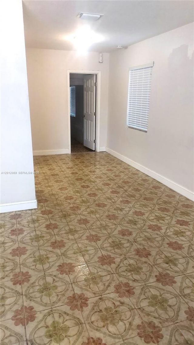 214 NW 49th Ave , Unit Front, Miami, FL 33126 Photo