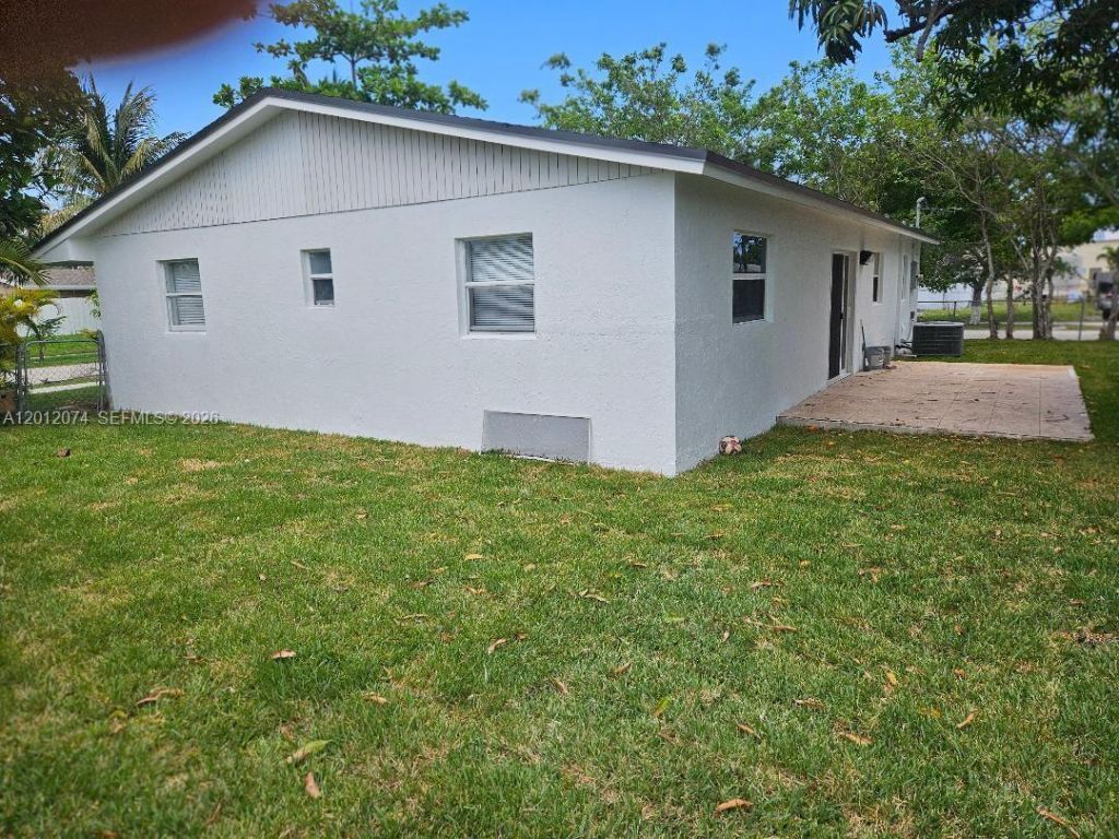 1941 NE 2nd Ter , Pompano Beach, FL 33060 Photo