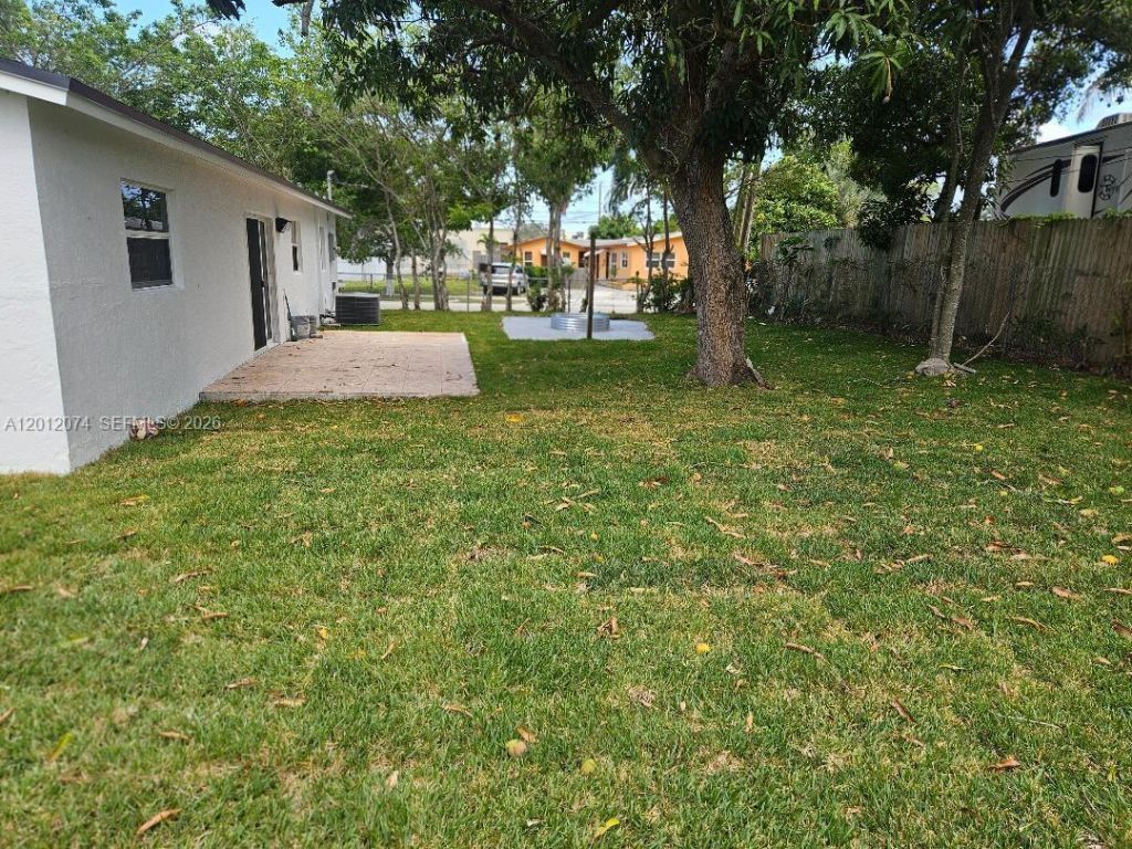 1941 NE 2nd Ter , Pompano Beach, FL 33060 Photo