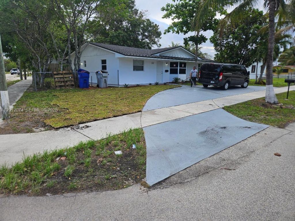 1941 NE 2nd Ter , Pompano Beach, FL 33060 Photo
