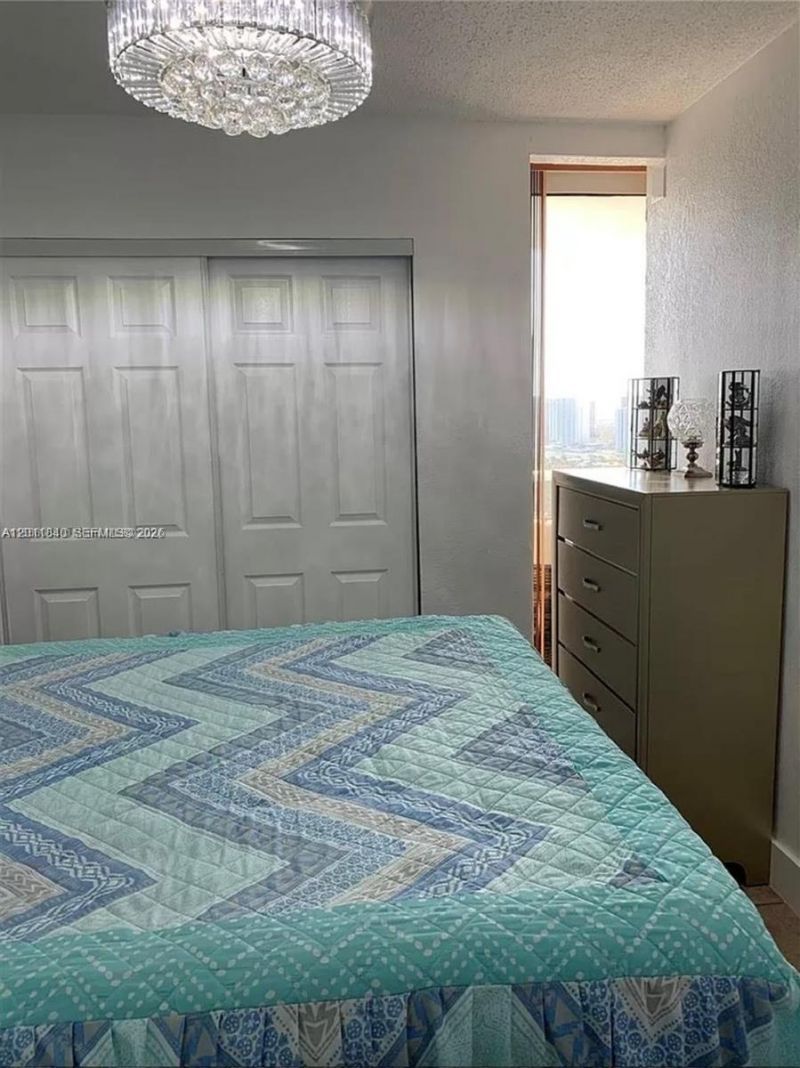 3140 S Ocean Dr , Unit 2303, Hallandale Beach, FL 33009 Photo