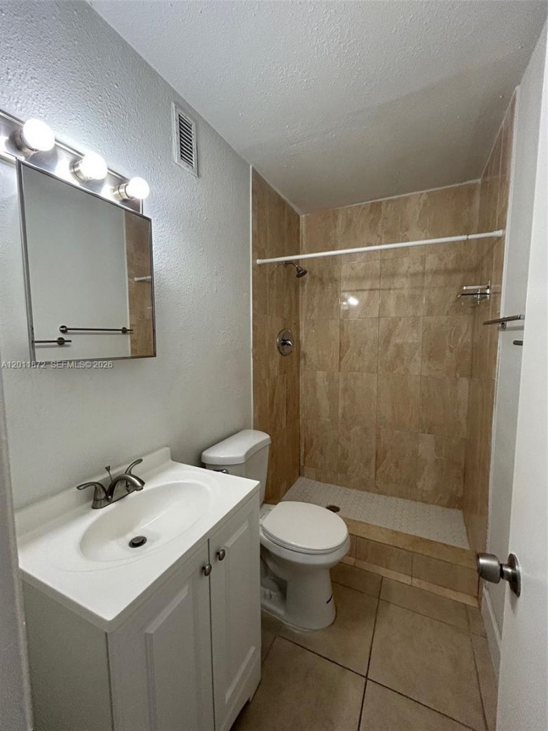 19825 SW 114th Ave, Unit 124-5, Miami, FL 33157 Photo