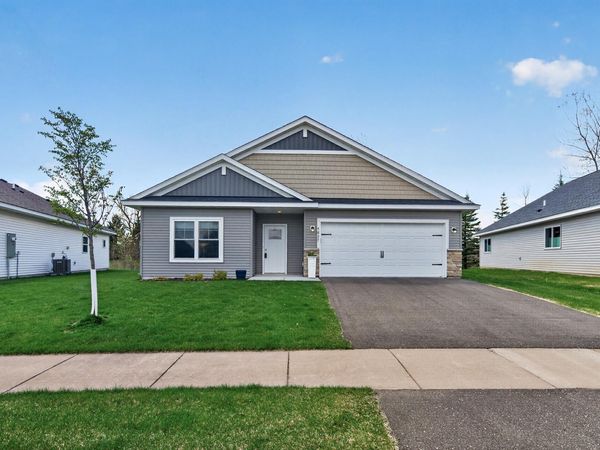 4827 Education Drive N, Hugo, MN 55038