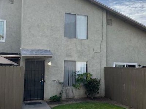 1331 Casa San Carlos Lane, Unit C, Oxnard, CA 93033