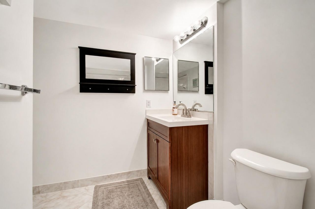 1000 Scotia Drive, Unit 204, Hypoluxo, FL 33462 Photo
