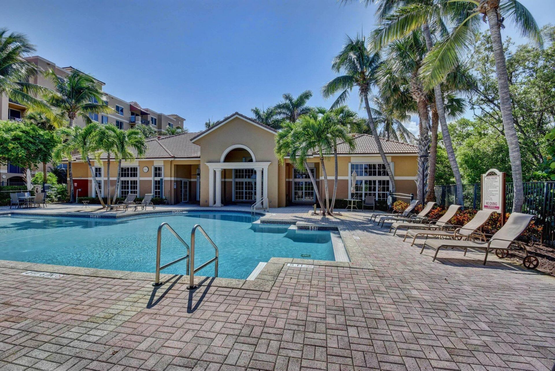 1000 Scotia Drive, Unit 204, Hypoluxo, FL 33462 Photo
