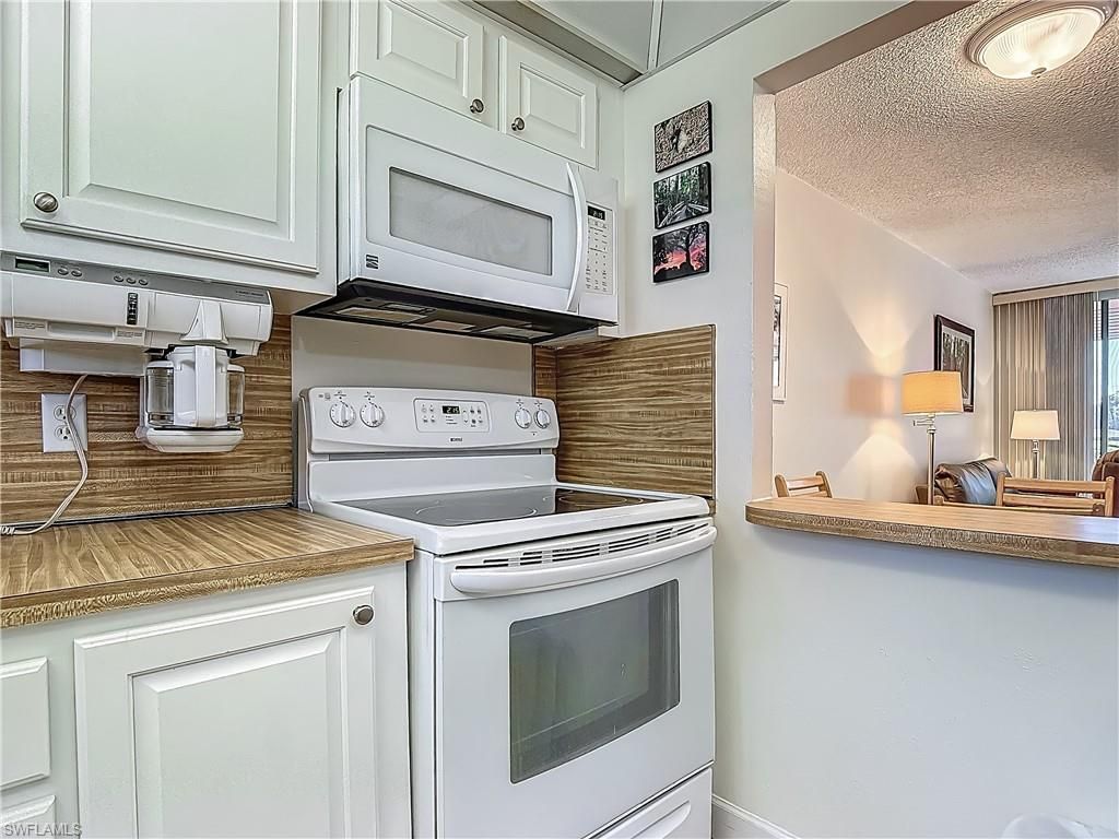 175 Turtle Lake Ct , Unit 108, Naples, FL 34105 Photo