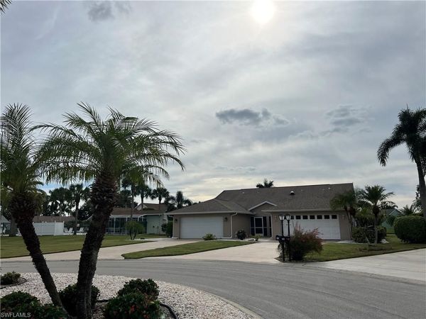 108 Tanglewood CT , Unit 131-1, NAPLES, FL 34113