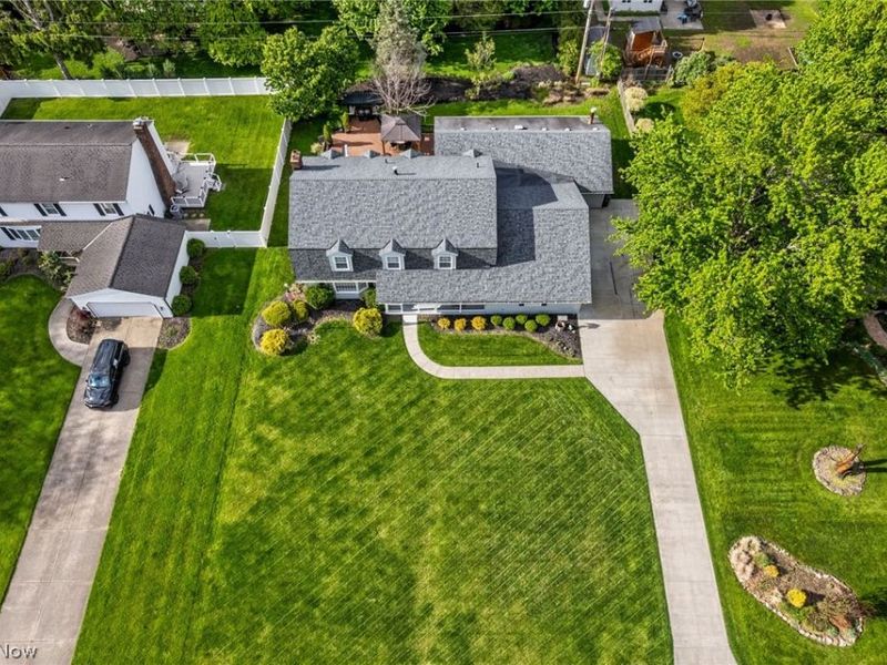 175 Crestview Drive , Elyria, OH 44035 Photo 9