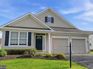 6 SAGEBRUSH LANE, LANGHORNE, PA 19047