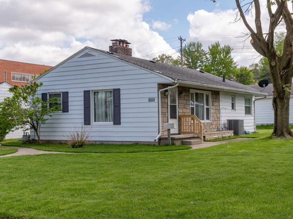 1922 E Fox Street, South Bend, IN 46613