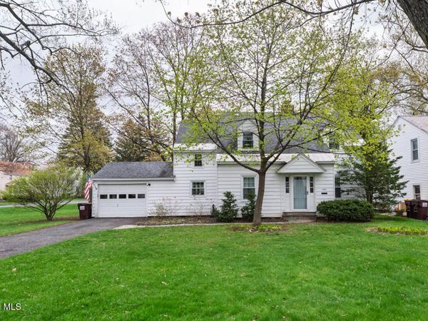 1380 Clifton Park Road, Niskayuna, NY 12309