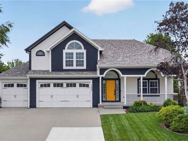 1300 Aberdeen Circle, Raymore, MO 64083