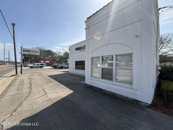 1731 Pass Road, Biloxi, MS 39531