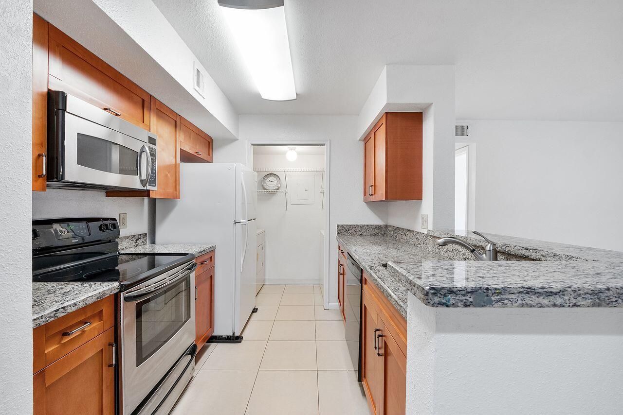 875 Riverside Drive, Coral Springs, FL 33071 Photo