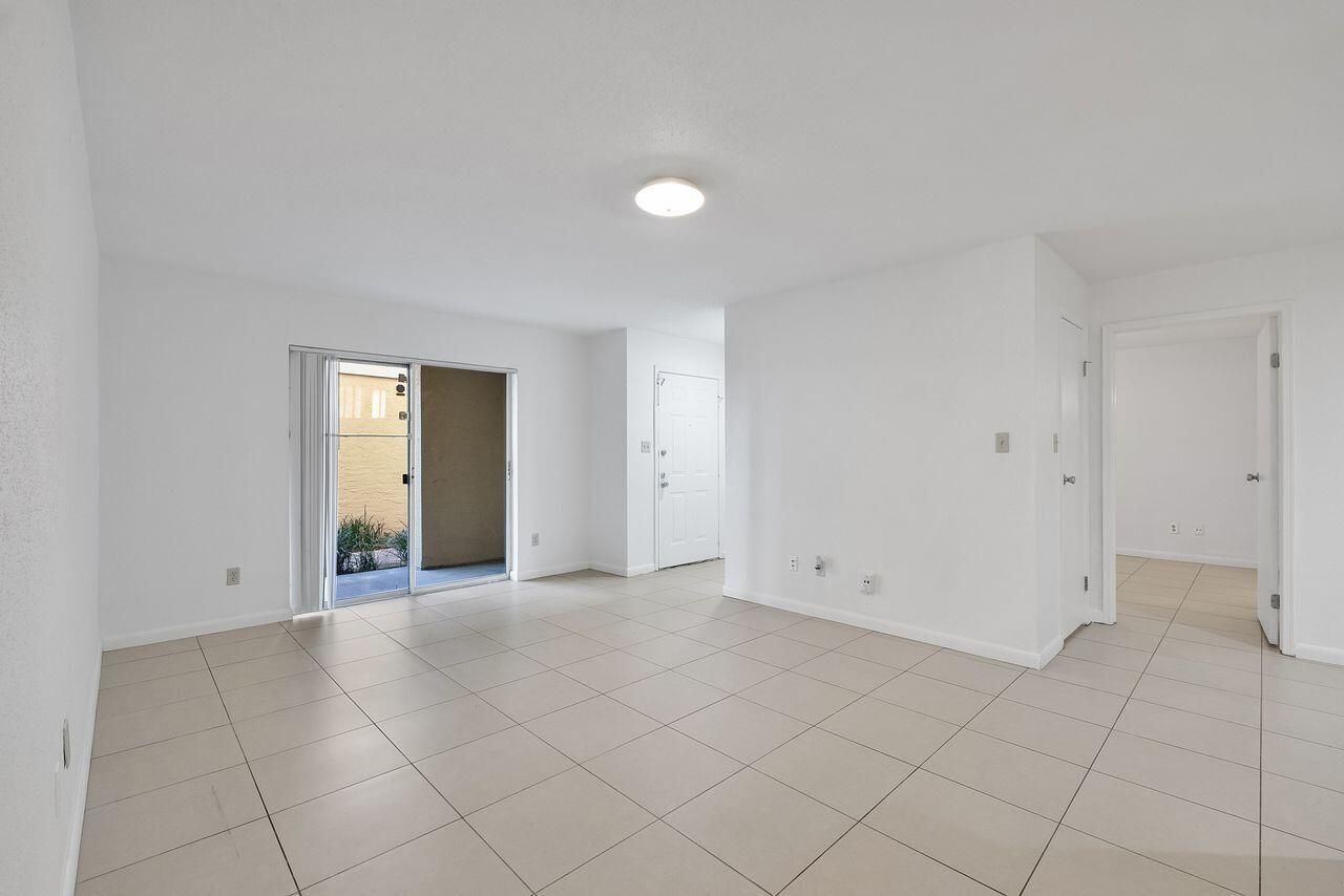 875 Riverside Drive, Coral Springs, FL 33071 Photo
