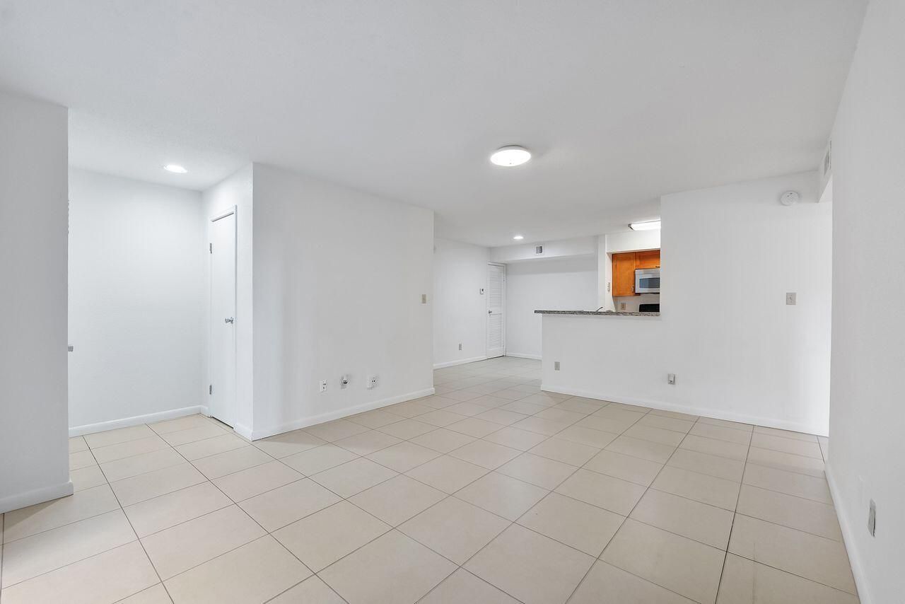 875 Riverside Drive, Coral Springs, FL 33071 Photo