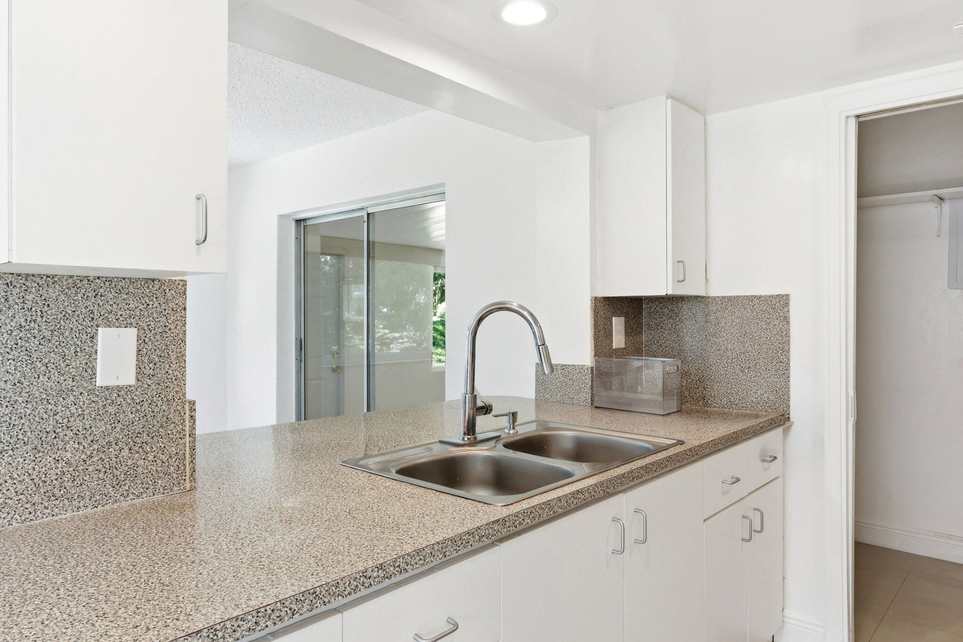 6703 NW 62nd Street, Tamarac, FL 33321 Photo