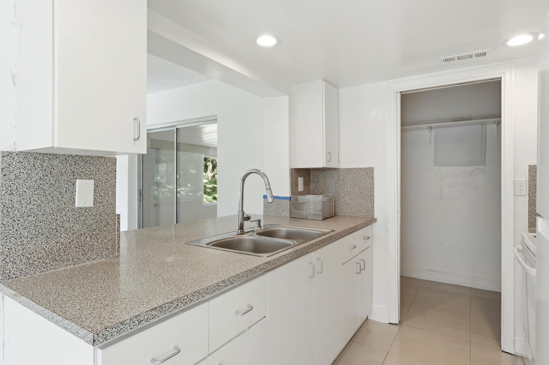 6703 NW 62nd Street, Tamarac, FL 33321 Photo