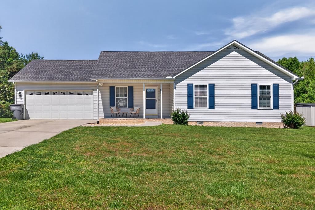 1298 Copperfield Dr, Cookeville, TN 38501 Main Photo