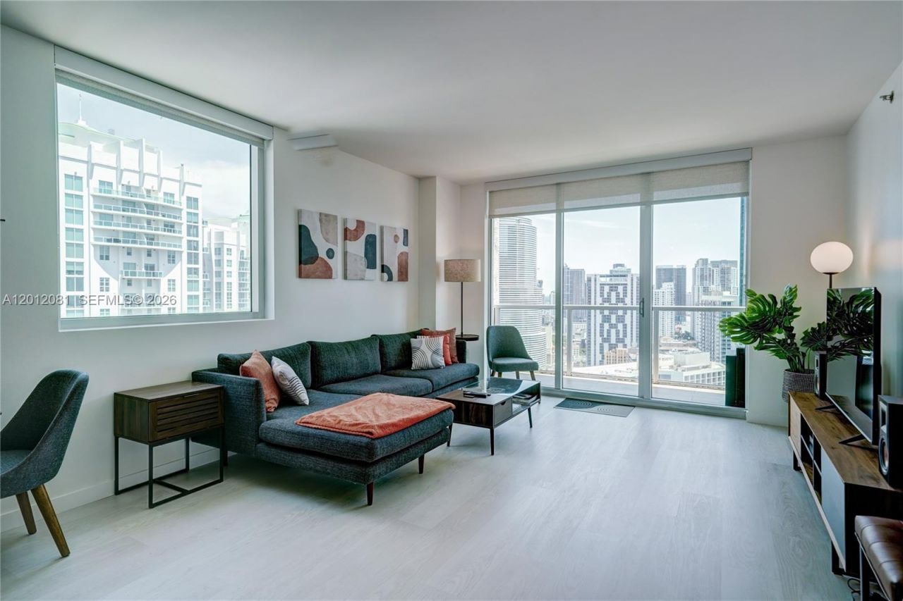 500 Brickell Ave, Unit 3807, Miami, FL 33131 Photo