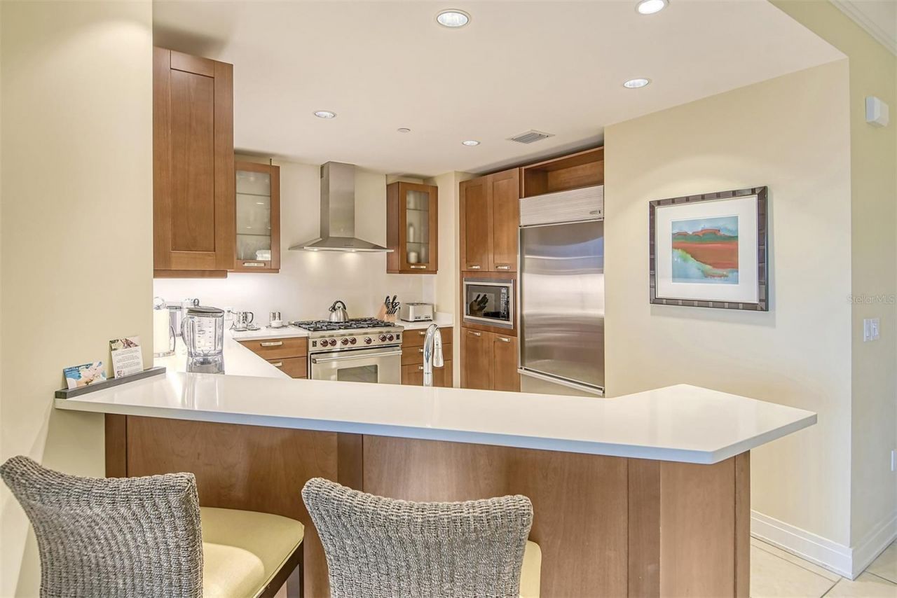 915 Seaside Drive , Unit 312, Weeks, Sarasota, FL 34242 Photo