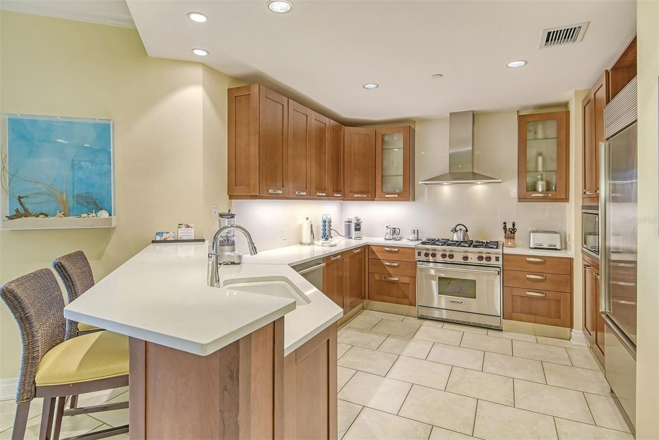 915 Seaside Drive , Unit 312, Weeks, Sarasota, FL 34242 Photo