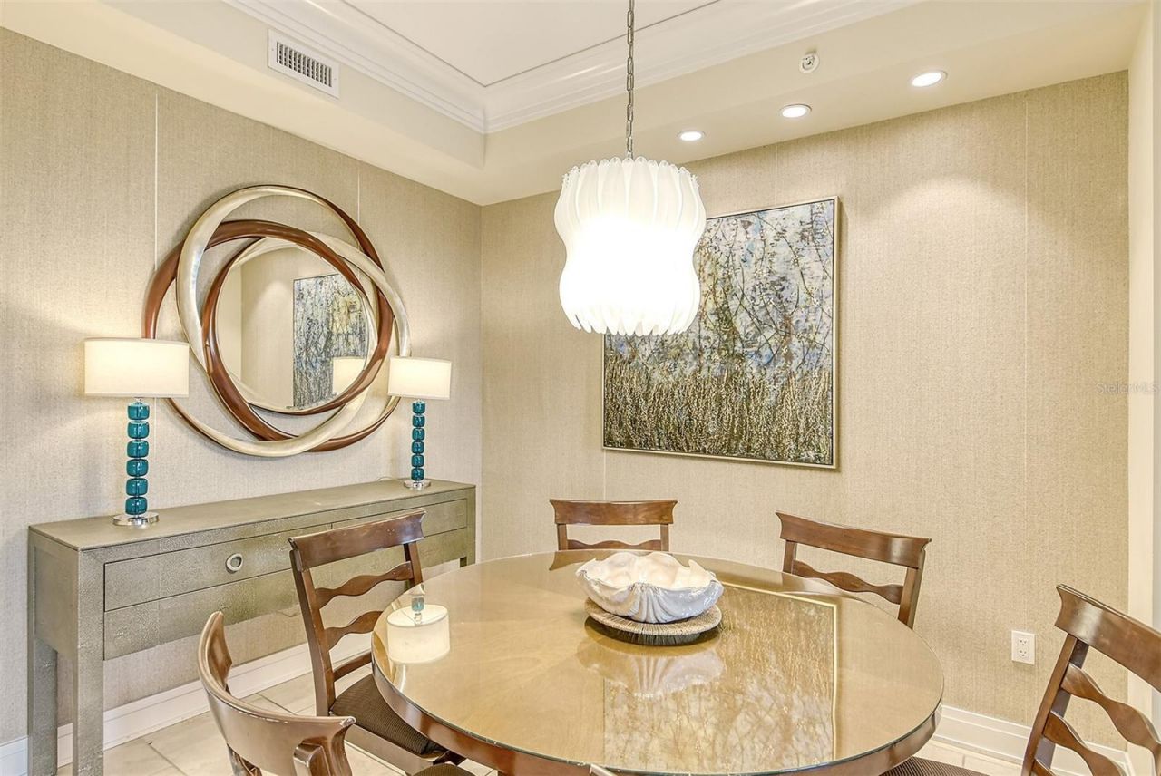 915 Seaside Drive , Unit 312, Weeks, Sarasota, FL 34242 Photo