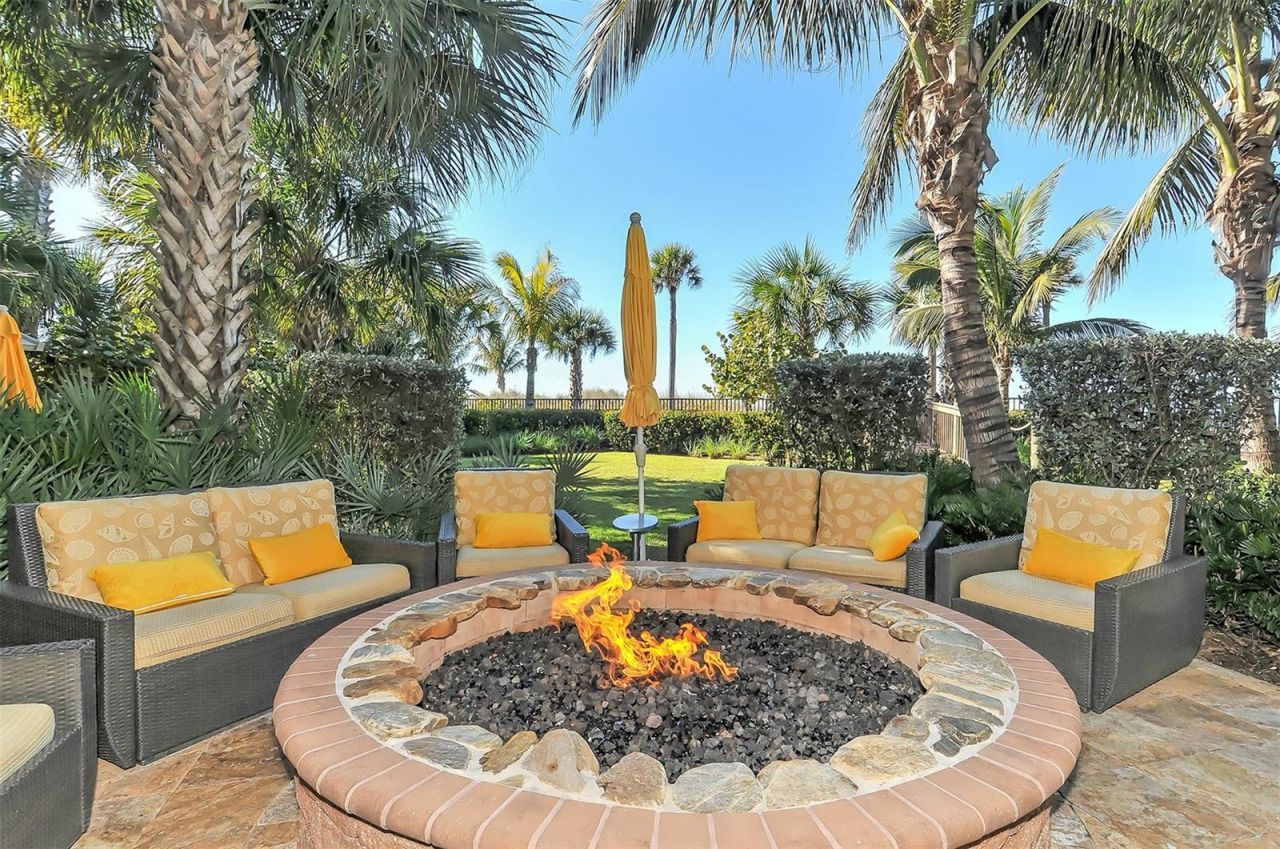 915 Seaside Drive , Unit 312, Weeks, Sarasota, FL 34242 Photo