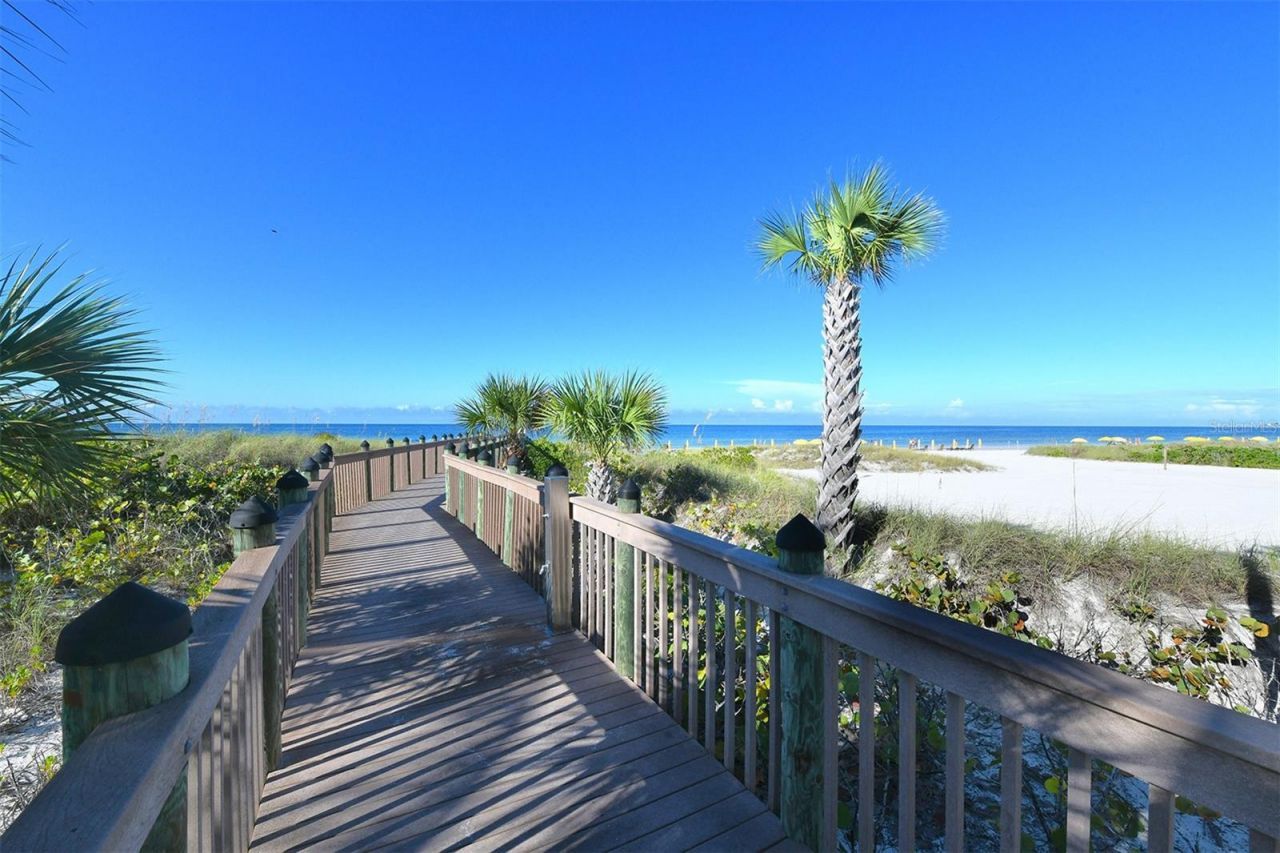 915 Seaside Drive , Unit 312, Weeks, Sarasota, FL 34242 Photo