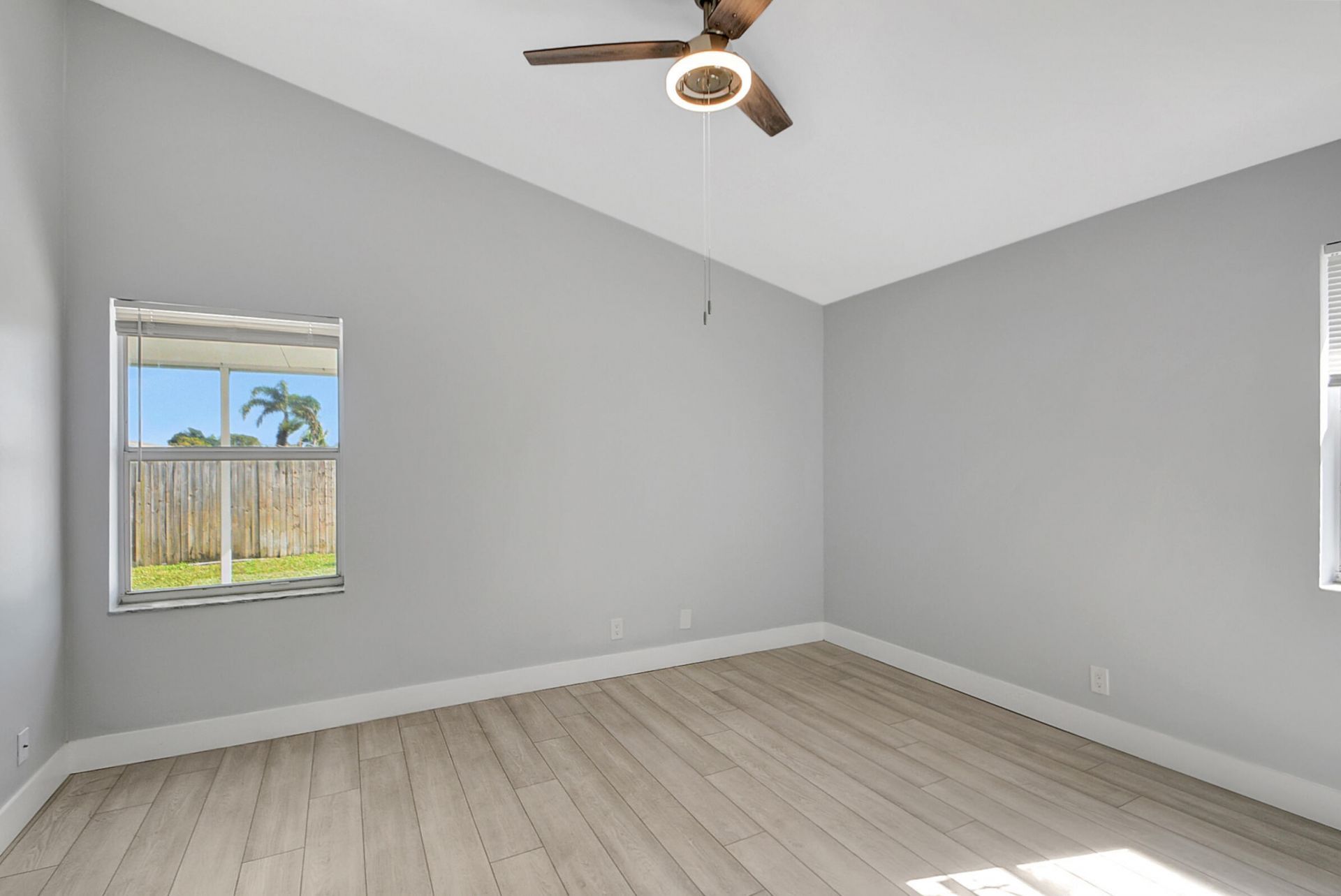 215 NW 40th Avenue, Delray Beach, FL 33445 Photo