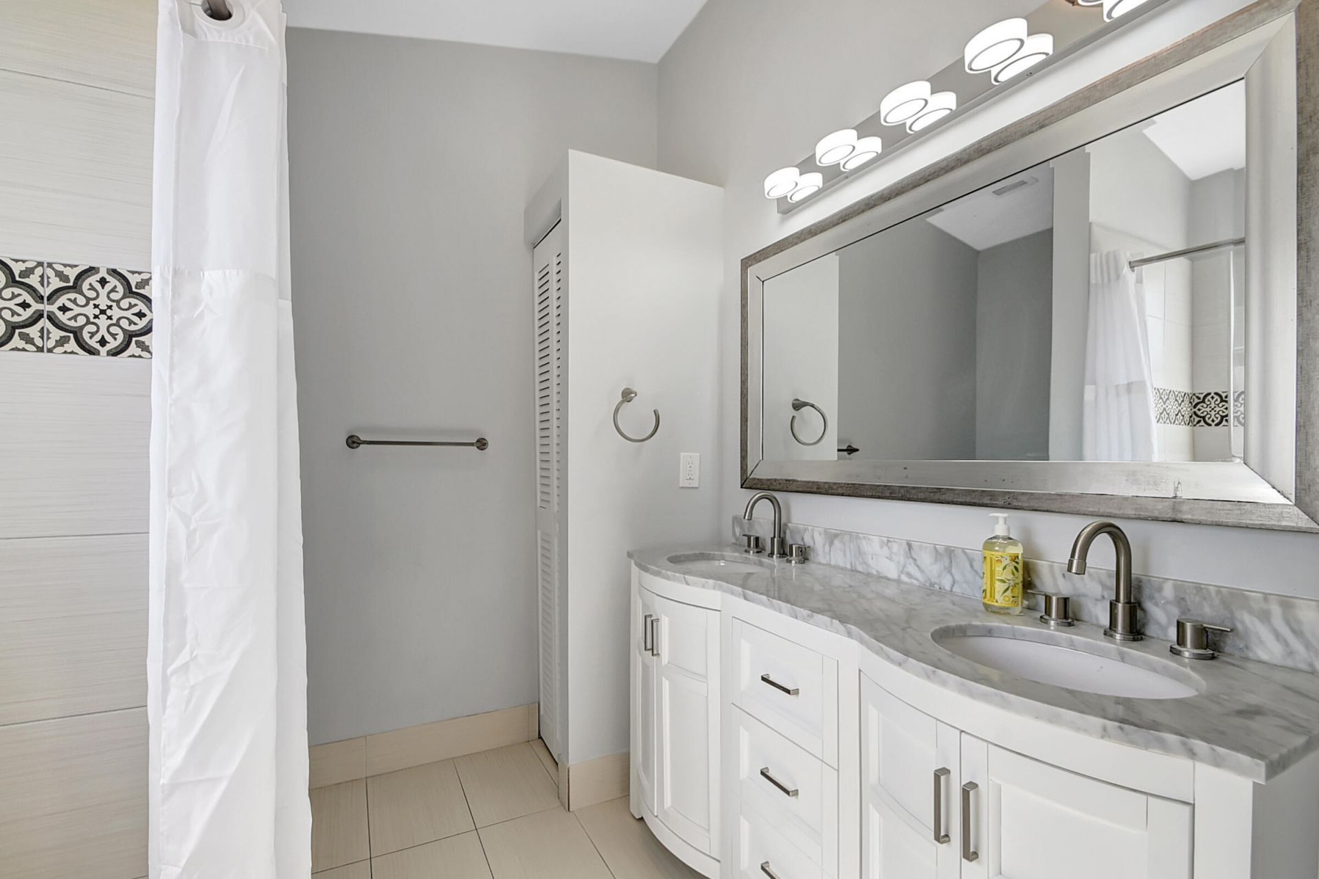 215 NW 40th Avenue, Delray Beach, FL 33445 Photo