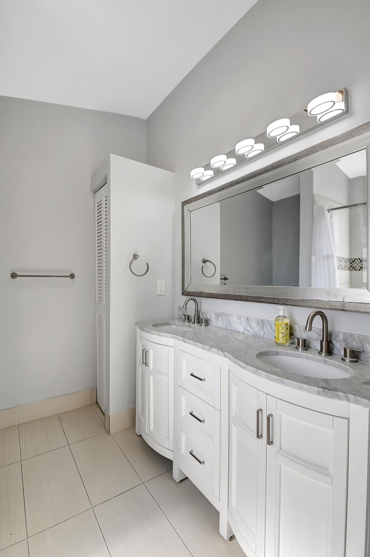 215 NW 40th Avenue, Delray Beach, FL 33445 Photo