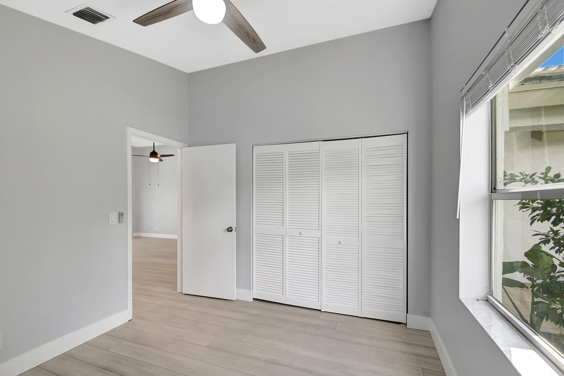 215 NW 40th Avenue, Delray Beach, FL 33445 Photo