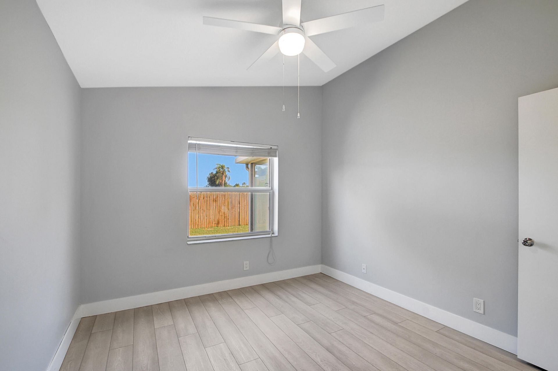 215 NW 40th Avenue, Delray Beach, FL 33445 Photo
