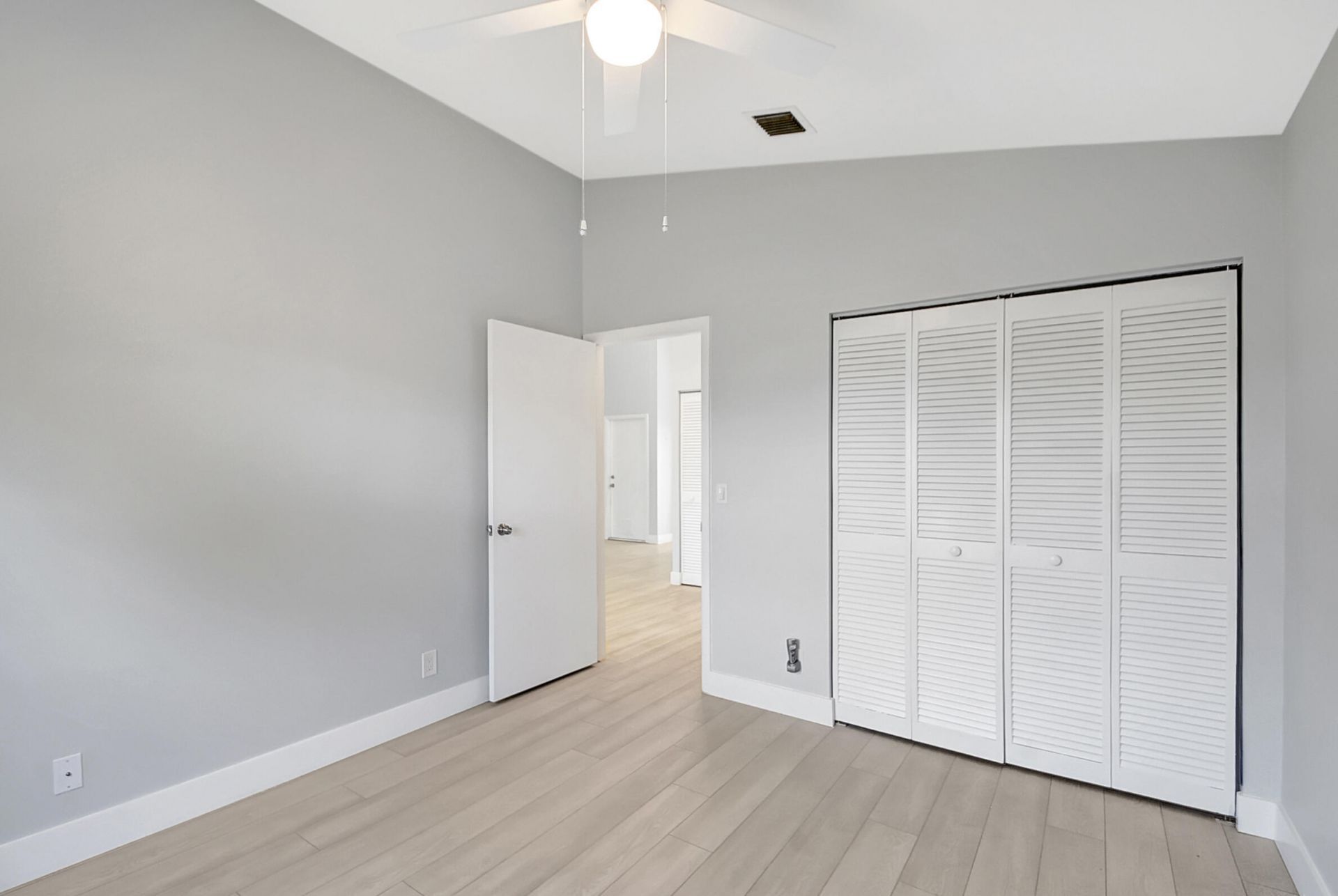 215 NW 40th Avenue, Delray Beach, FL 33445 Photo