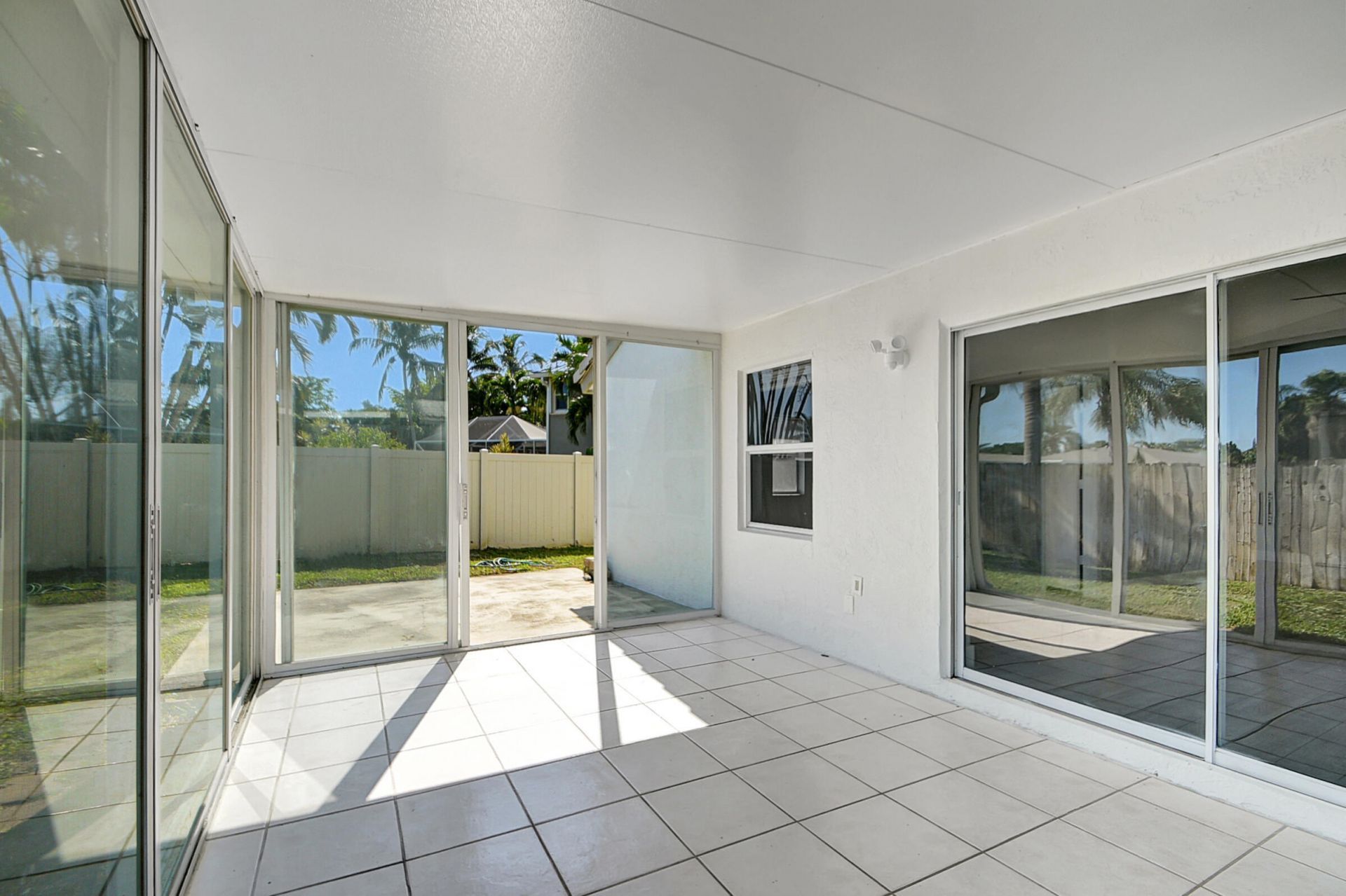 215 NW 40th Avenue, Delray Beach, FL 33445 Photo