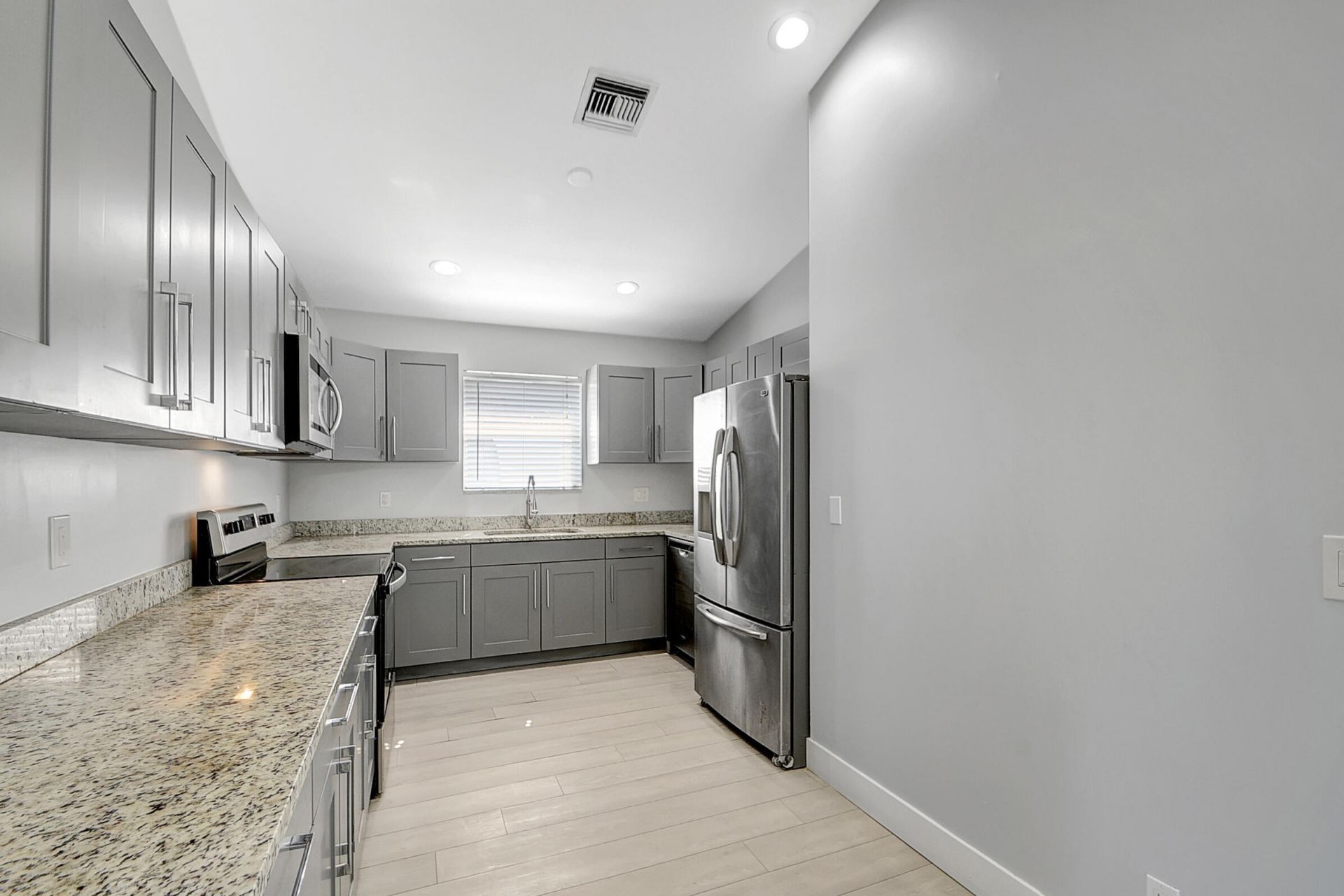 215 NW 40th Avenue, Delray Beach, FL 33445 Photo